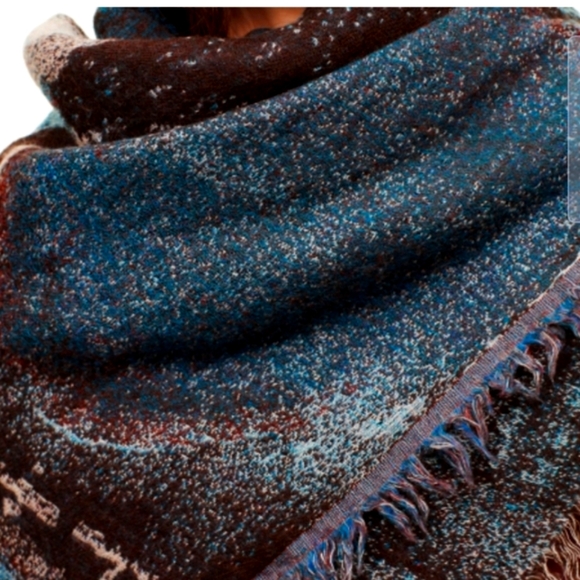 Wilfred Haus Party Blanket Scarf - Picture 9 of 10